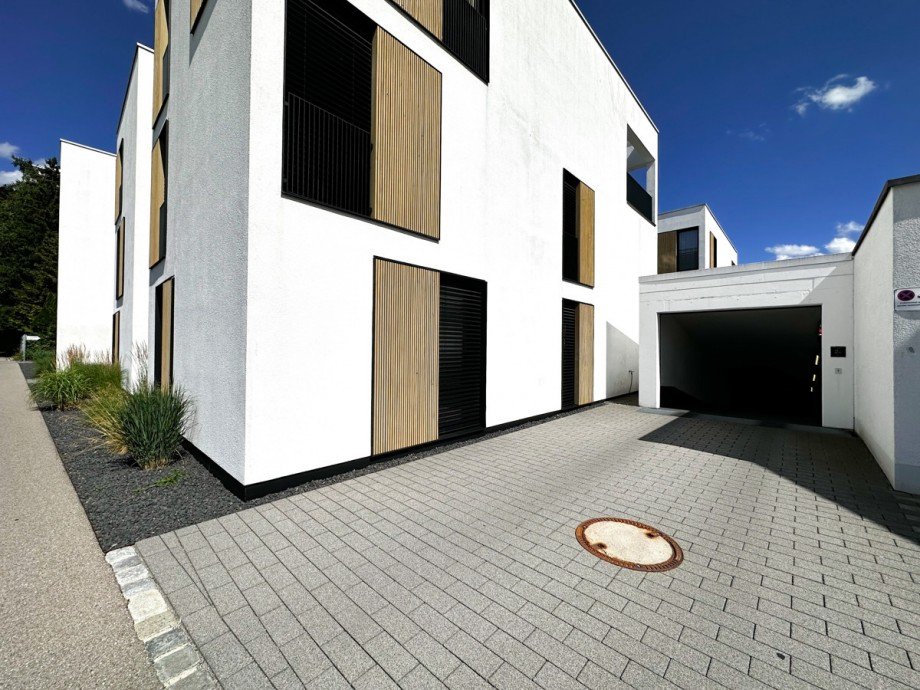 Tiefgarageneinfahrt Penthousewohnung Isny im Allg�u