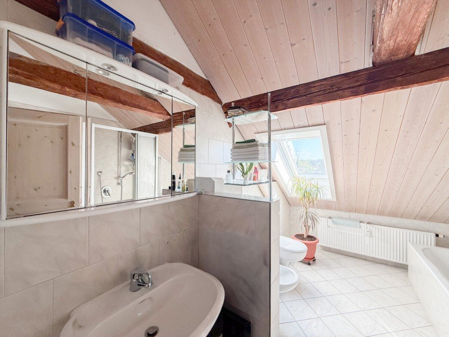Badezimmer Dachgeschosswohnung Scheidegg / Lindenau
