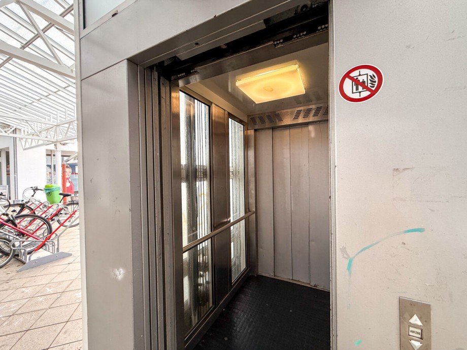 Aufzug Einzelhandel Lindenberg im Allg�u