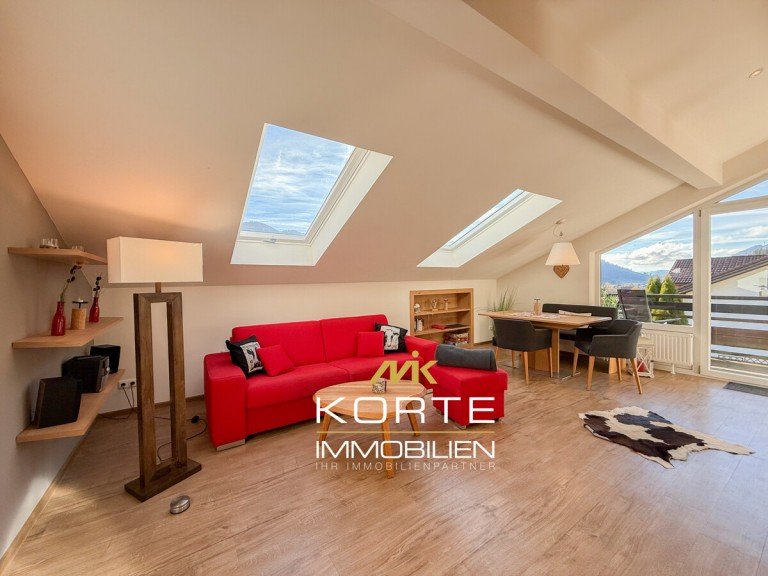 Wohn-Esszimmer Oberstaufen / Wiedemannsdorf Dachgeschosswohnung Sonnige 2-Zimmer-Dachwohnung in S�dhanglage von Wiedemannsdorf im Allg�u