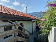 Zugang DG. Ein Haus in Top Lage 
in Immenstadt im Allg�u 
mit unverbaubarem Blick in die Berge!