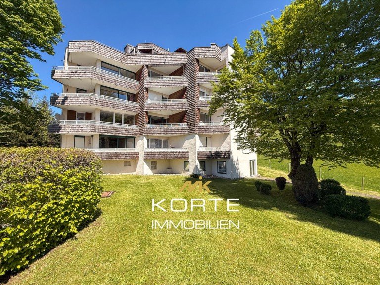 Hausansicht Lindenberg im Allg�u Etagenwohnung Gro�z�gige 4-Zimmer-Wohnung mit Bergblick in ruhiger Lage von Lindenberg im Allg�u