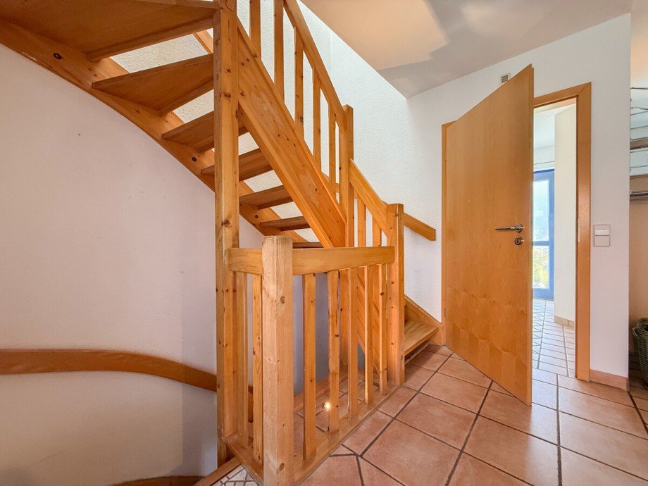 Massivholztreppe Reihenmittelhaus Oberreute