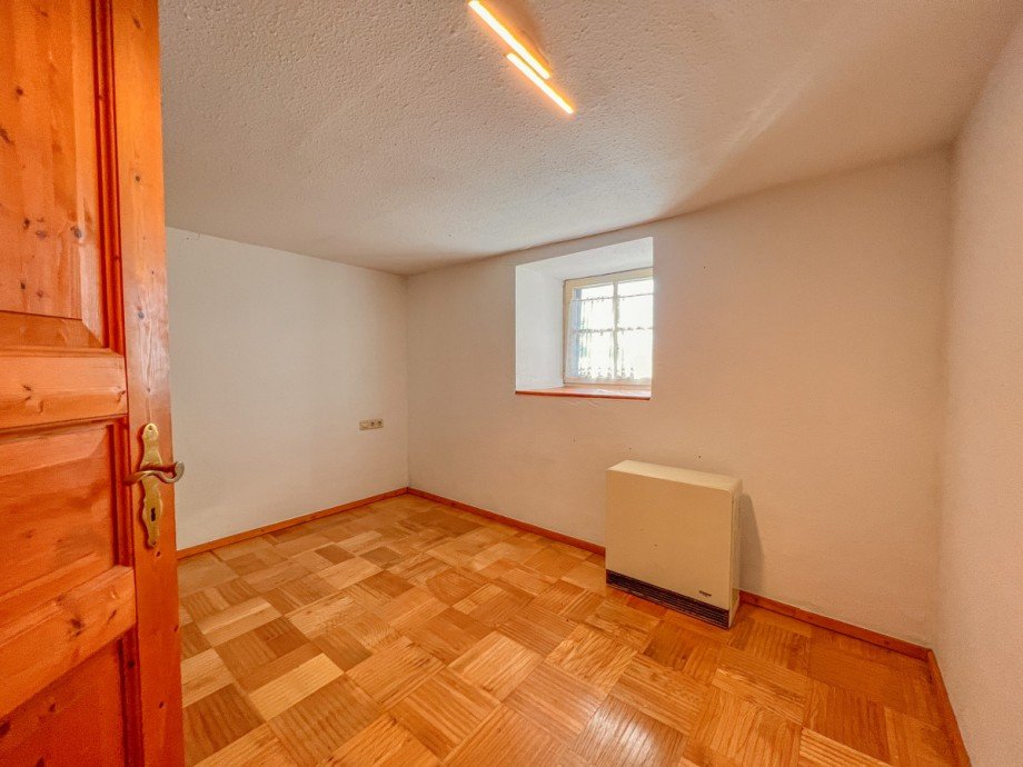 Personalwohnung EG Bauernhaus Maierh�fen