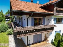 Hausansicht Hochgrat vor Augen: 
 2-Zimmer Ferienapartment mit Logenplatz
  in Steibis im Allg�u