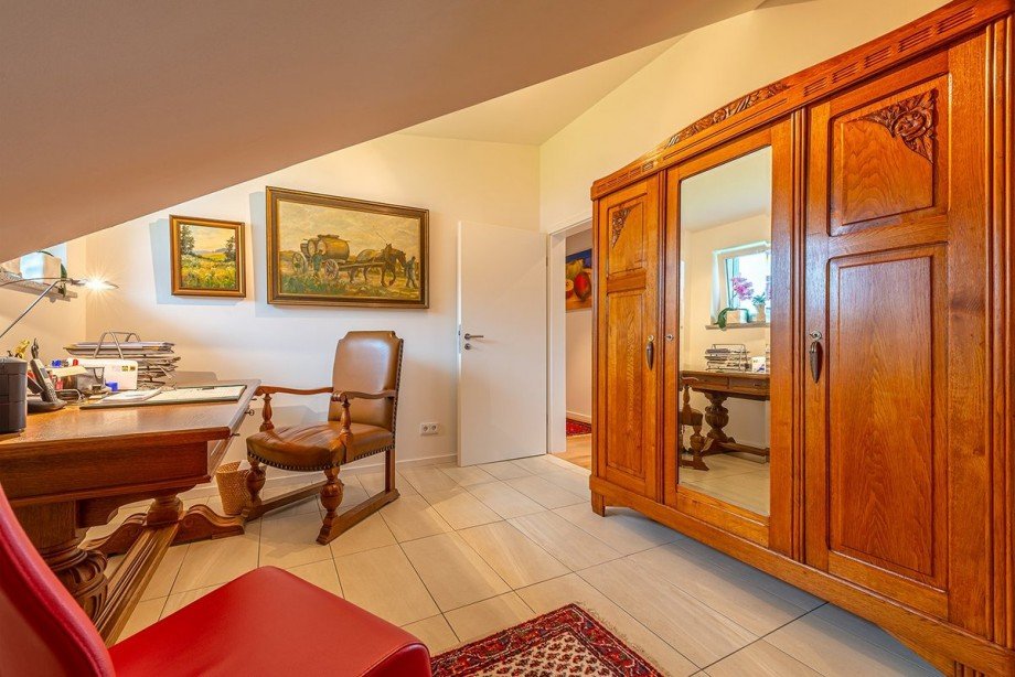 G�stezimmer / B�ro Dachgeschosswohnung Oberstaufen