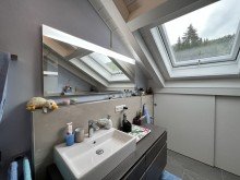  4 Zimmer Dachgeschoss Wohnung 
mit drei Balkonen!