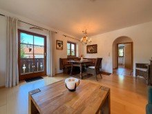 Wohn-Esszimmer Hochgrat vor Augen: 
 2-Zimmer Ferienapartment mit Logenplatz
  in Steibis im Allg�u