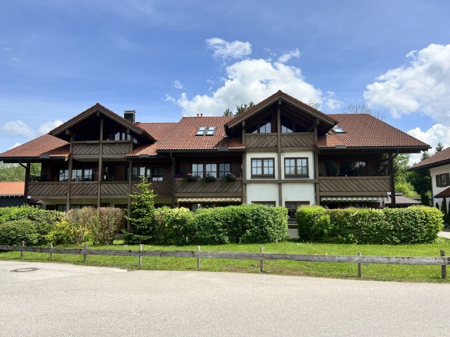 Westansicht Dachgeschosswohnung Oberstaufen