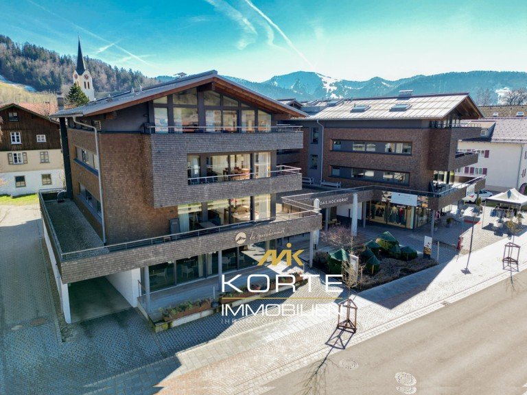 Hauptchalet Oberstaufen Dachgeschosswohnung Zwei Chalets, eine Einheit Exklusives Alpin-Chalet in Bestlage von Oberstaufen im Allg�u - 140 m� Luxus