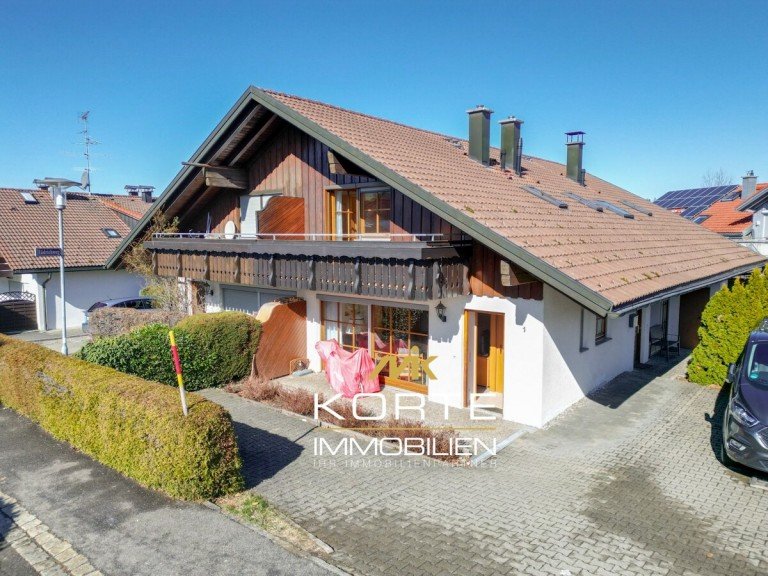 Titelbild Weiler-Simmerberg Maisonettewohnung Haus-im-Haus-Gef�hl: Maisonette mit Terrasse, Balkon & Kaminofen in Simmerberg im Allg�u