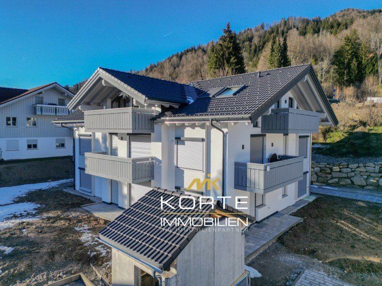 Wohnhaus Oberstaufen / Wiedemannsdorf Dachgeschosswohnung Exklusive Designerwohnung mit Stil und Eleganz in Wiedemannsdorf bei Oberstaufen im Allg�u