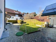 Garten Einzigartiges Potential in Bestlage:
 Renovierungsbed�rftiges Mehrfamilienhaus 
 in Oberstaufen