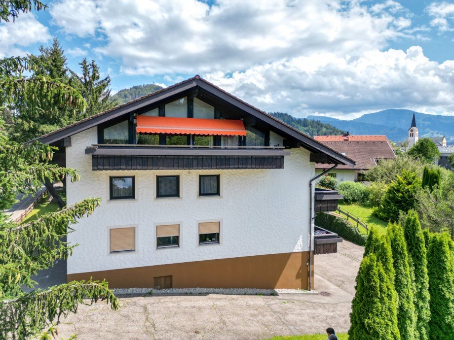 Wohnhaus Dachgeschosswohnung Oberstaufen