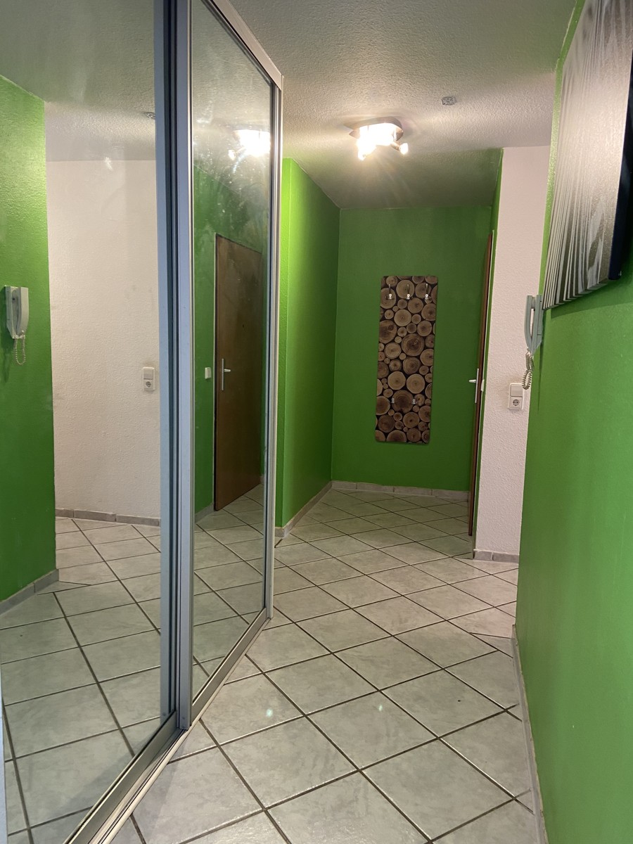 Diele mit Einbauschrank Erdgeschosswohnung Ludwigsburg