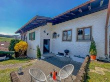 Terrasse OG Einfamilienhaus mit Einliegerwohnung 
in sonniger Ortsrandlage 
von Heimenkirch / Allg�u