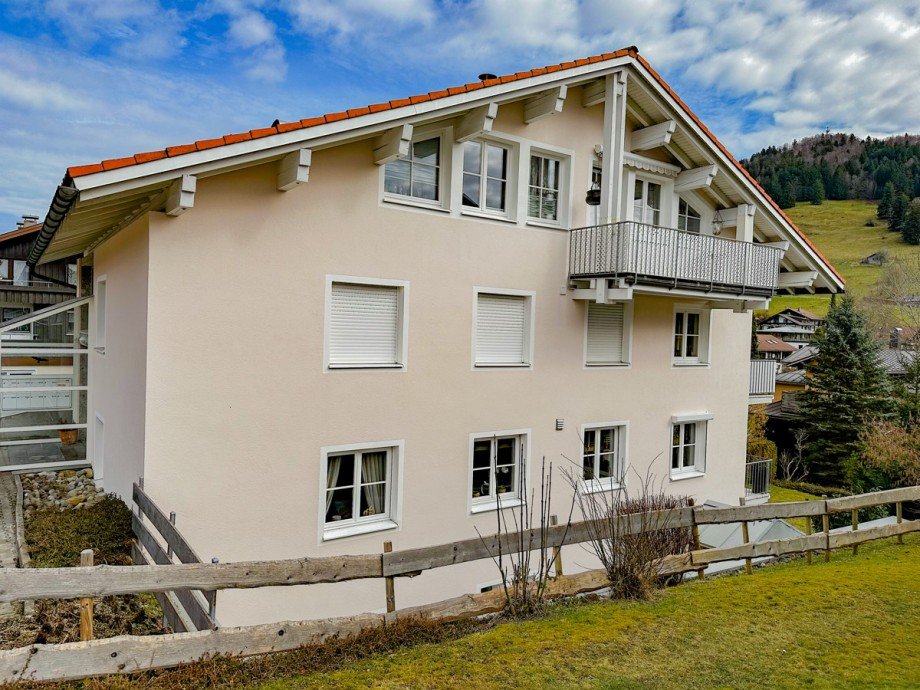 Wohnhaus Dachgeschosswohnung Oberstaufen