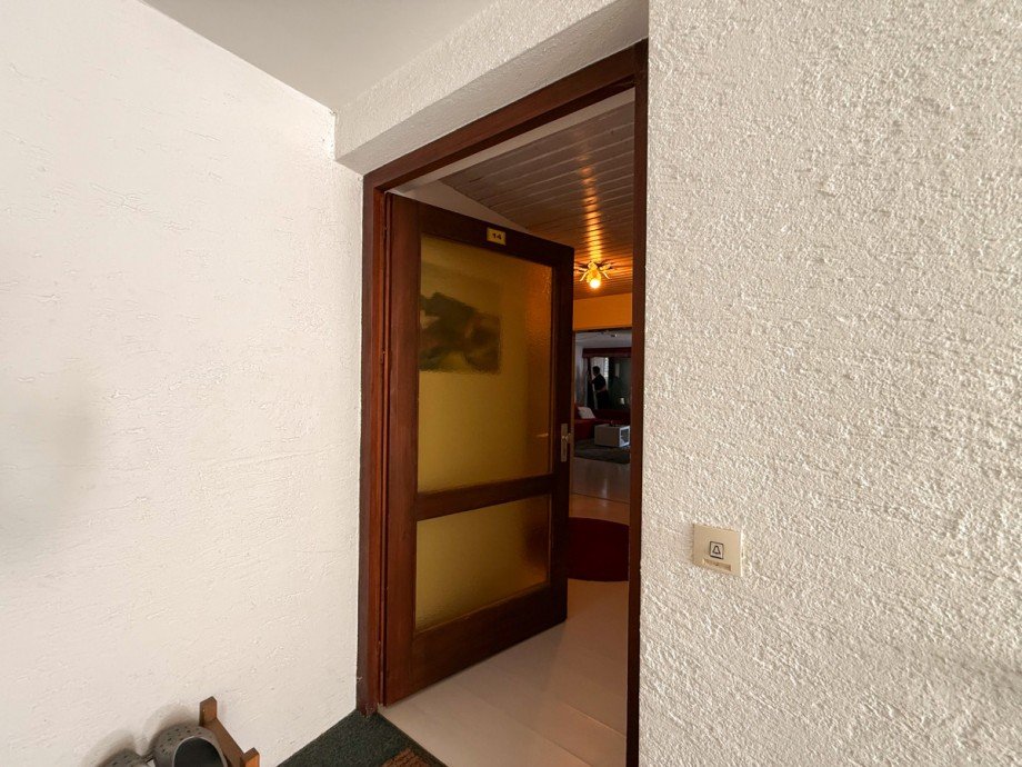 Eingangst�re Etagenwohnung Oberstaufen