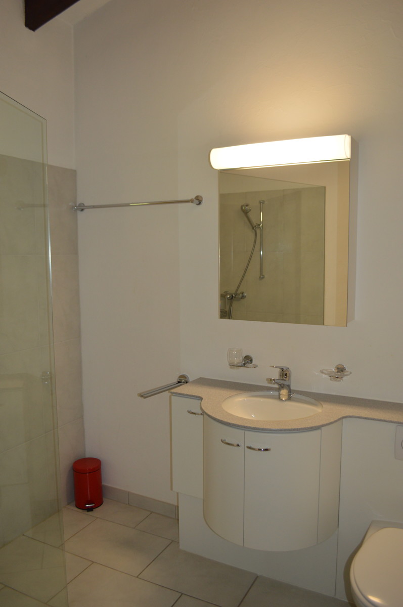 Badezimmer Etagenwohnung Vira (Gambarogno)