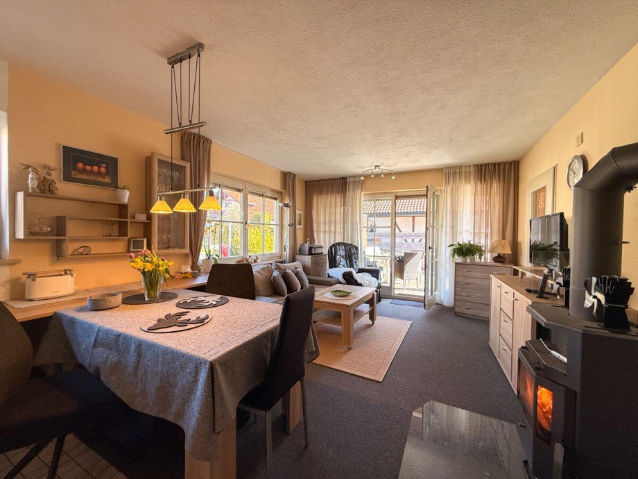 Wohn-Esszimmer Maisonettewohnung Weiler-Simmerberg