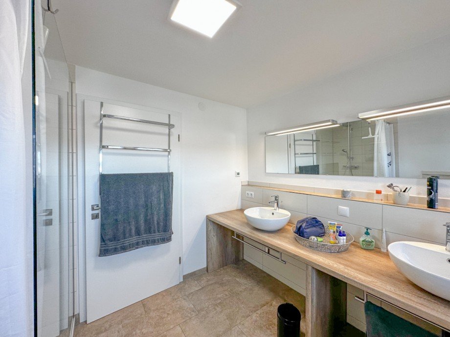 Badezimmer Doppelhaush�lfte Lindenberg im Allg�u