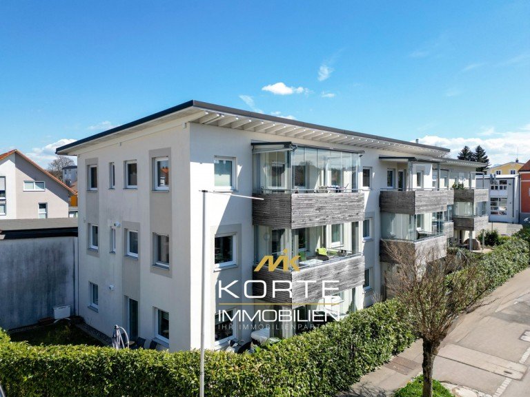 Hausansicht Lindenberg im Allg�u Dachgeschosswohnung Modernes Wohn-Highlight im Zentrum von Lindenberg im Allg�u 3-Zimmer Dachgeschoss mit Stil und Komfort