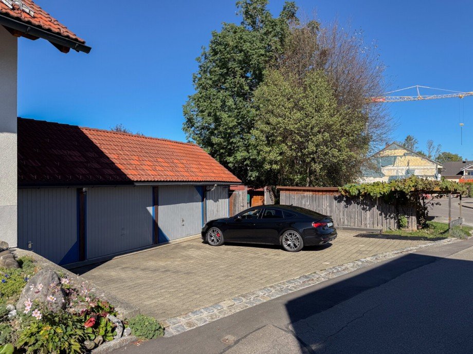 Garage und Au�enstellplatz Reihenmittelhaus Oberreute