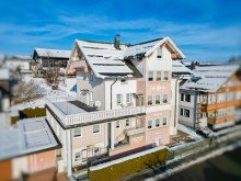 Wohnhaus Einzigartiges Potential in Bestlage:
 Renovierungsbed�rftiges Mehrfamilienhaus 
 in Oberstaufen