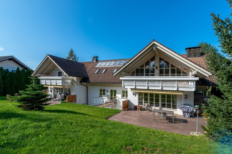 S�dansicht Mehrfamilienhaus Opfenbach