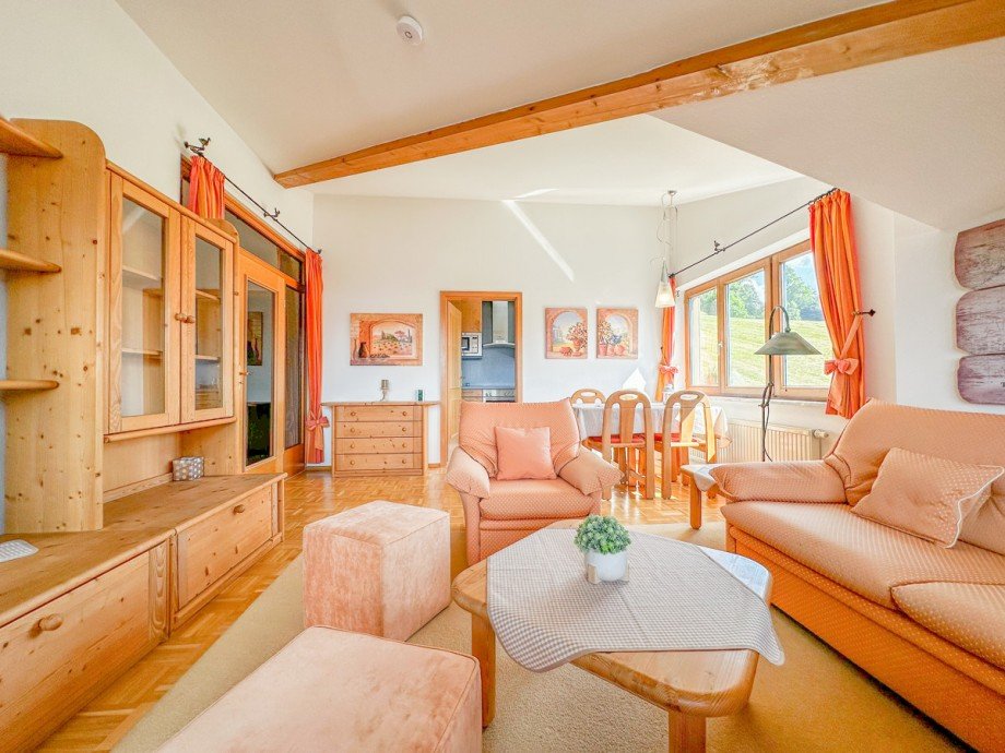 Wohnen / Essen Dachgeschosswohnung Oberstaufen