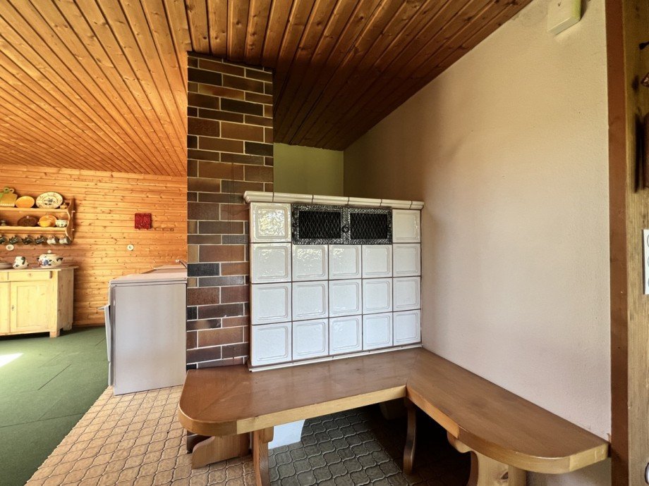 Kachelofen DG. Bauernhaus Missen-Wilhams / Wiederhofen