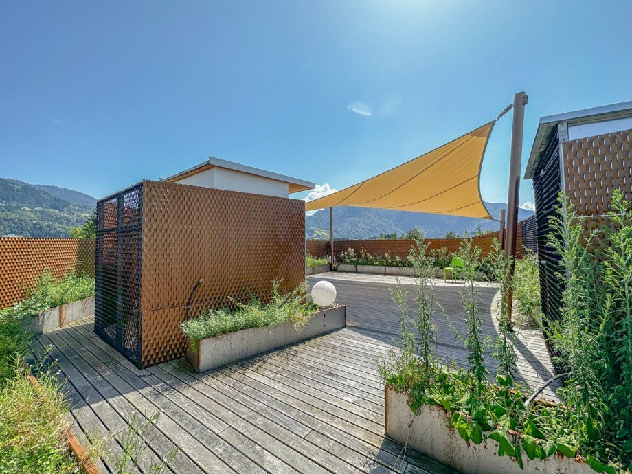 60qm Dachterrasse mit Sonnensegel Penthousewohnung Dornbirn